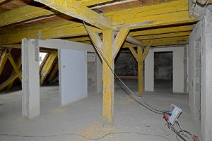 Sanierung Augsburg Dachstuhl historisch